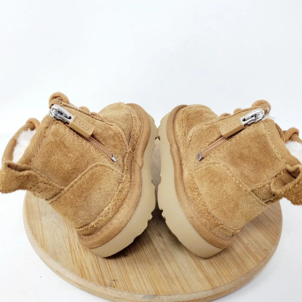 UGG Boots Kids 7 Neumel Brown Suede Shearling Chukka Shoes Little Boy‎ Toddler
